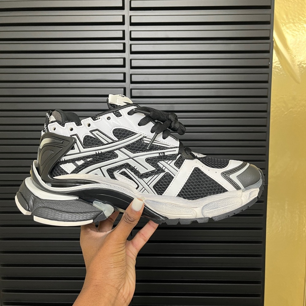 BALENCIAGA RUNNERS - Picture 2 of 6